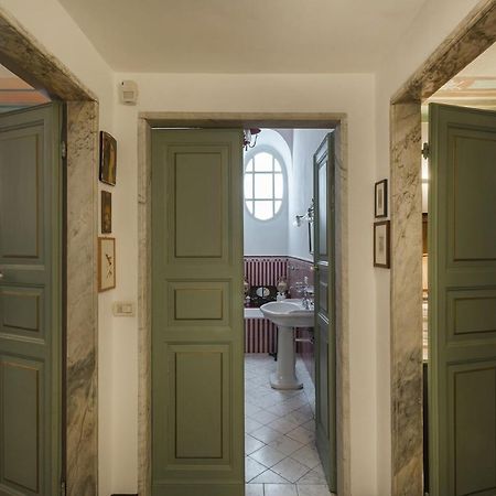 Fancy Apartment In Palazzo Grimaldi By Wonderful Italy Genova Eksteriør billede