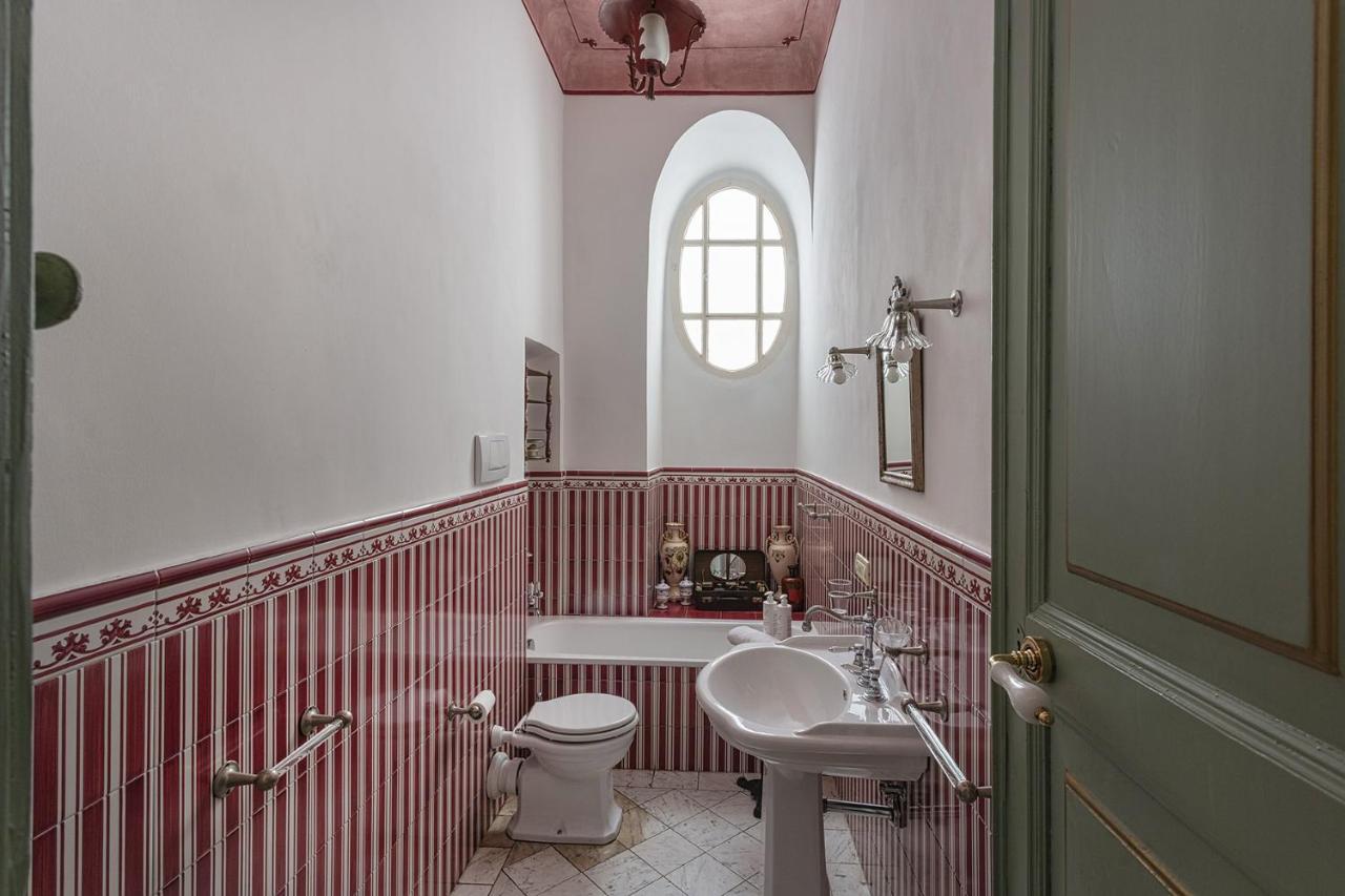 Fancy Apartment In Palazzo Grimaldi By Wonderful Italy Genova Eksteriør billede